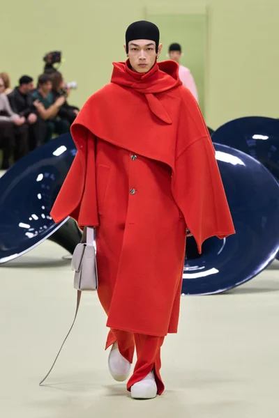 Look 5